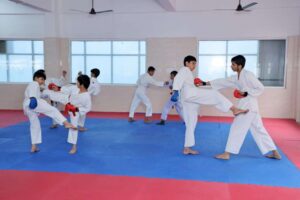 KARATE-1024×683-300×200